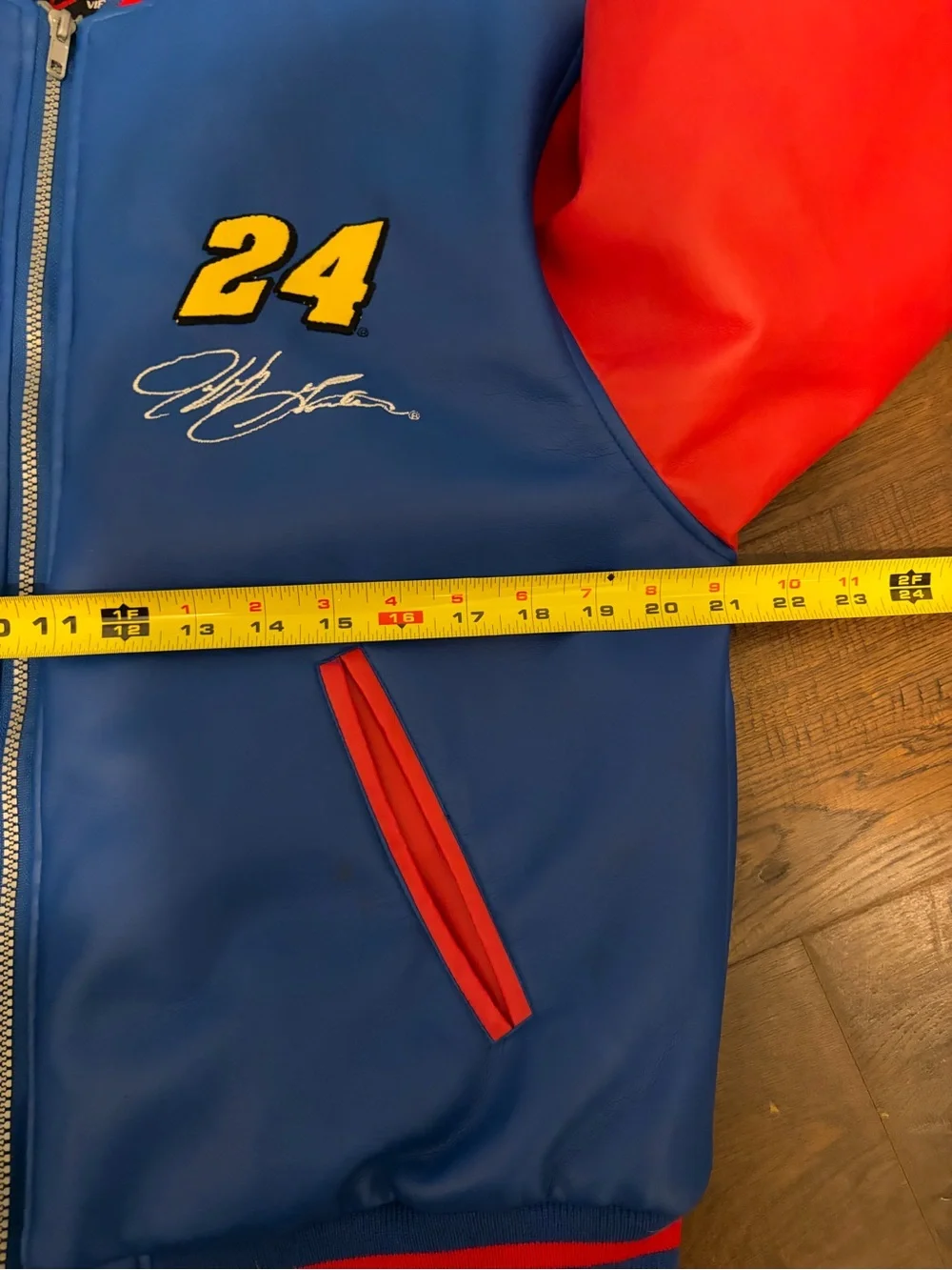 VTG Jeff Gordon #24 NASCAR Racing Jacket Youth Medium 10/12 Competitors View